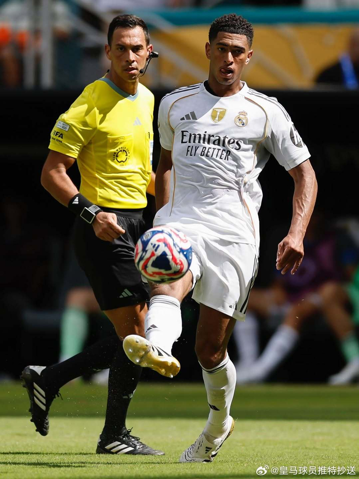 IM体育数据分析平台-比勒费尔德主帅感谢球迷支持