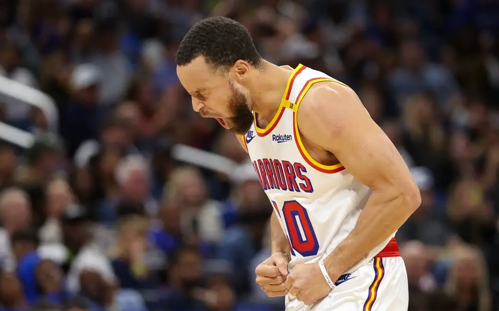 魔术轻取黄蜂，库里惊艳世界